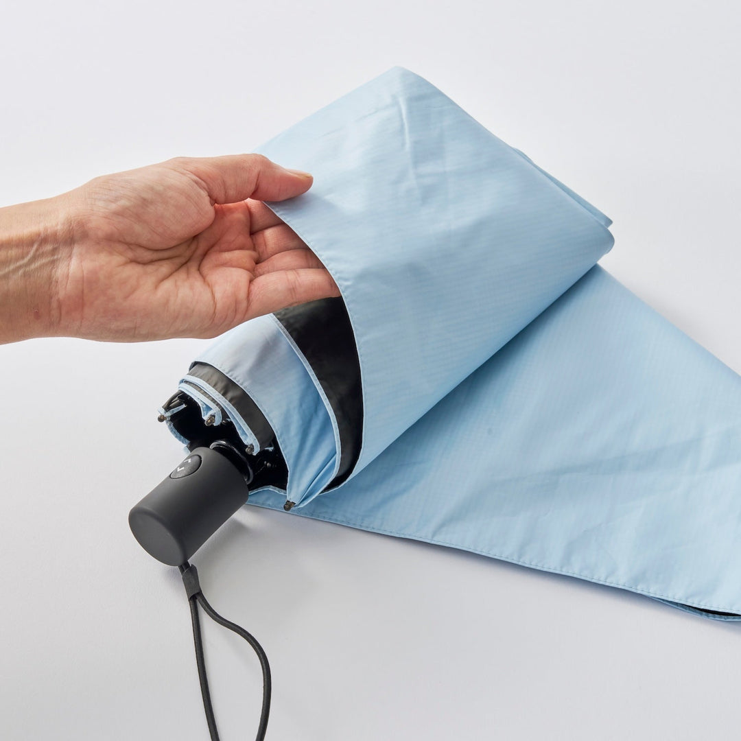 来年も、あの「木陰」を連れて歩くために。