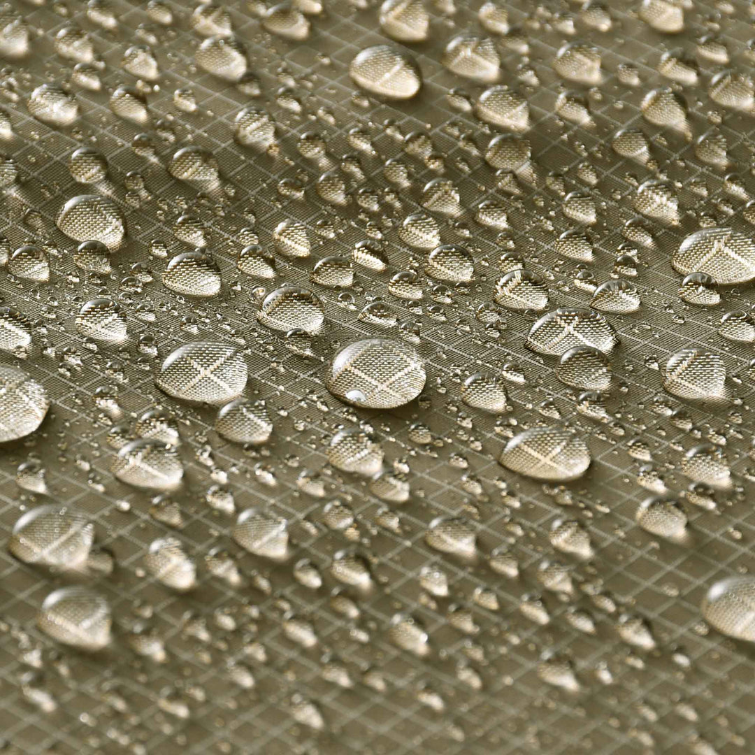 暑さ対策の新常識。男性も遮熱日傘を使う時代へ